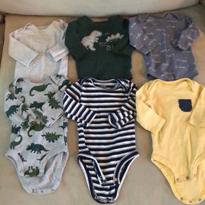 Set of 6 long sleeve onesies
